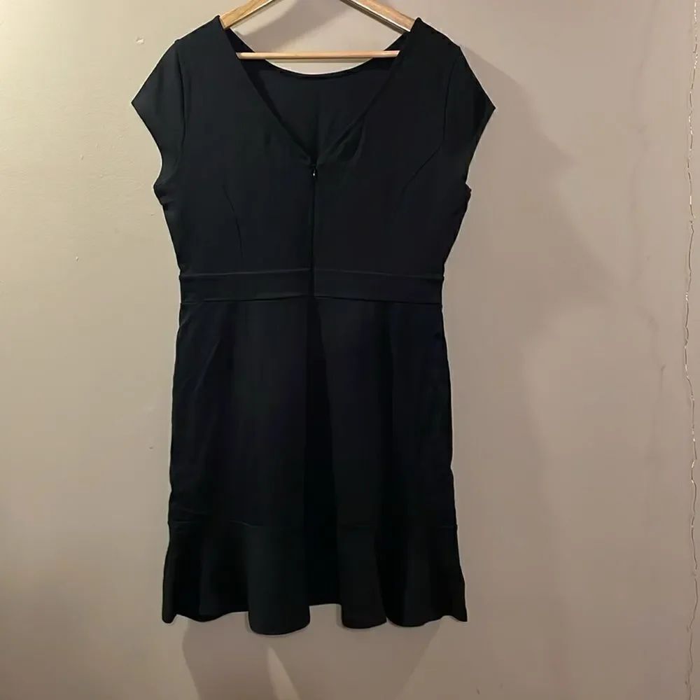 LOFT Dress - Picture 4 of 10